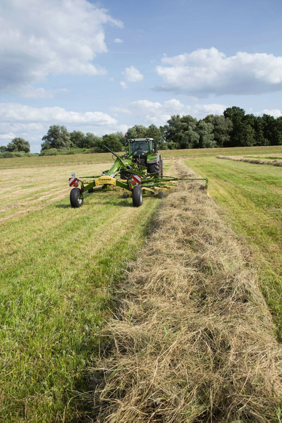 Krone vier harkelementen en Zijaflegharken - Ancinho enleirador: foto 3 Krone vier harkelementen en Zijaflegharken - Ancinho enleirador: foto 3