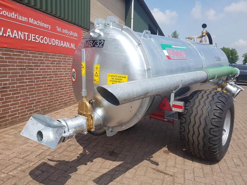 MB 32 Water tank - Reboque tanque: foto 3 MB 32 Water tank - Reboque tanque: foto 3