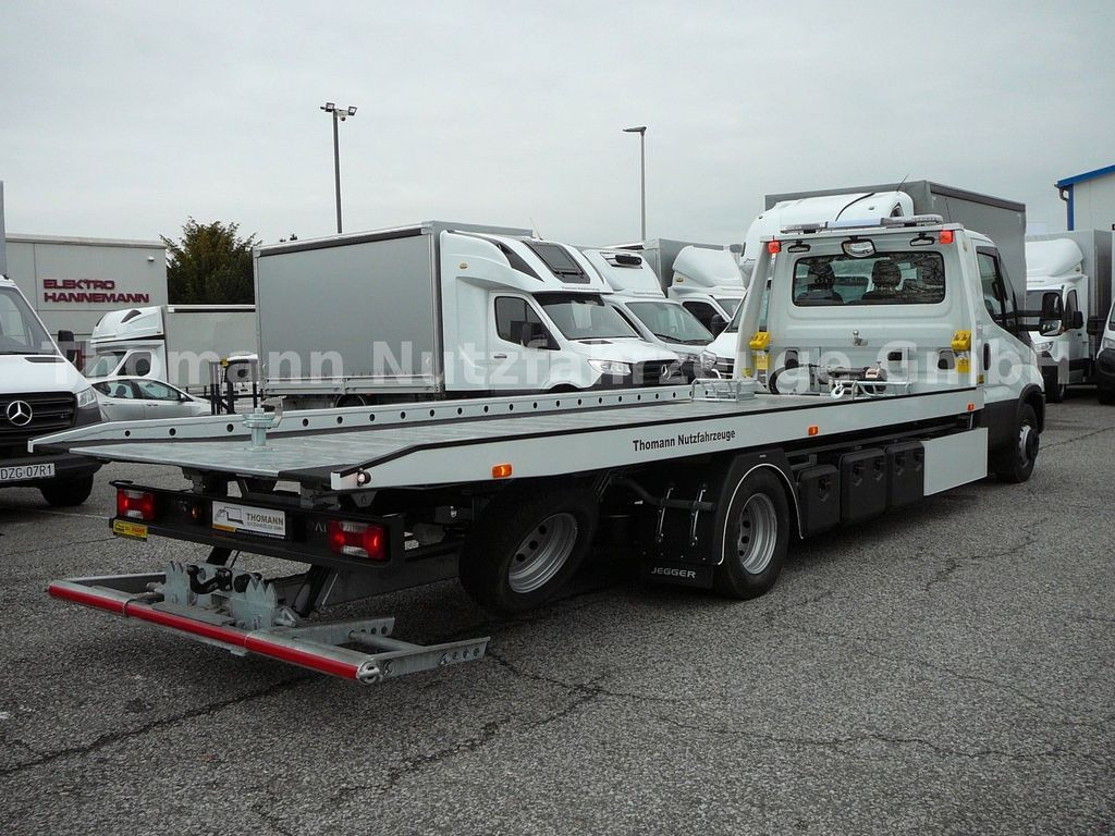 Iveco DAILY 70C18 Schiebeplateu Hubbrille Luftfederung - Carrinha frigorífica, Veículo comercial: foto 5 Iveco DAILY 70C18 Schiebeplateu Hubbrille Luftfederung - Carrinha frigorífica, Veículo comercial: foto 5