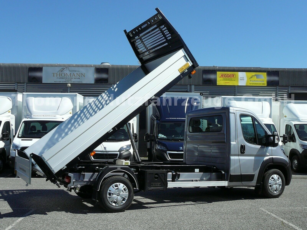 Peugeot Boxer Pritsche 3 Seiten Kipper Premiumaufbau Peugeot Boxer Pritsche 3 Seiten Kipper Premiumaufbau - Furgão basculante: foto 3 Peugeot Boxer Pritsche 3 Seiten Kipper Premiumaufbau Peugeot Boxer Pritsche 3 Seiten Kipper Premiumaufbau - Furgão basculante: foto 3