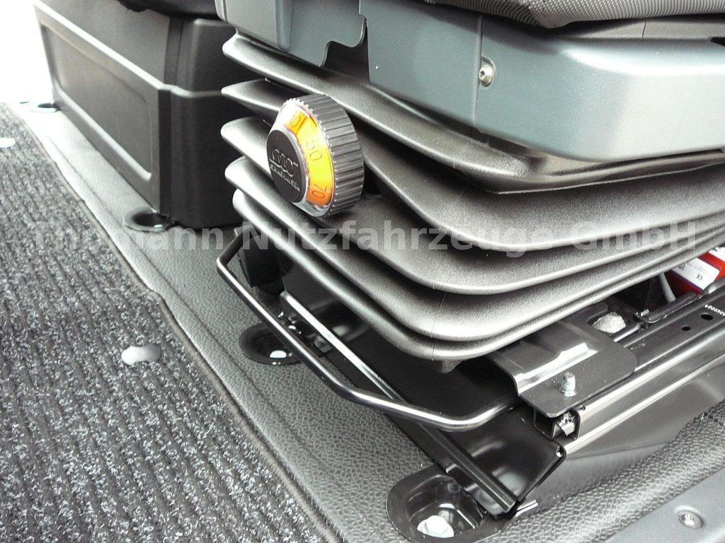 Furgão de toldo nuevo Renault Master by Trucks Pritsche Plane LBW Schlafkabine: foto 17