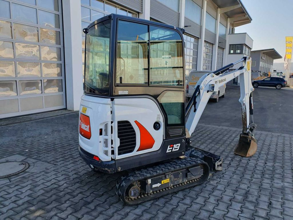 Bobcat E19 / MS01 / nur 423h! / 2023 / Tieflöffel 300mm Bobcat E19 / MS01 / nur 423h! / 2023 / Tieflöffel 300mm - Mini escavadeira: foto 3 Bobcat E19 / MS01 / nur 423h! / 2023 / Tieflöffel 300mm Bobcat E19 / MS01 / nur 423h! / 2023 / Tieflöffel 300mm - Mini escavadeira: foto 3