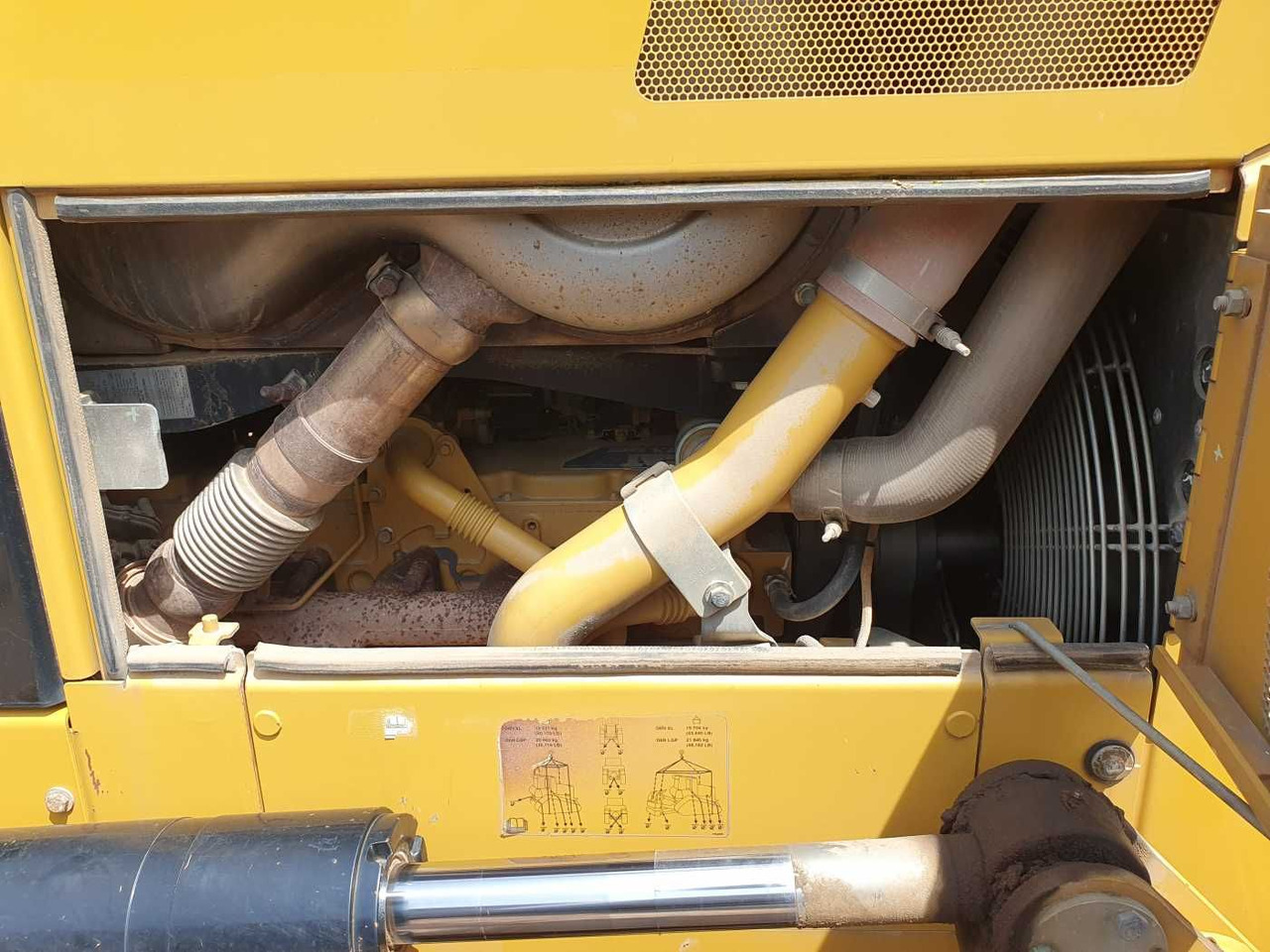 Buldôzer CAT D6N LGP / 8.524h / Klappschild / Ripper: foto 10