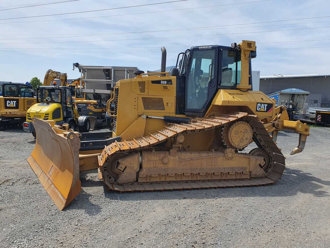 CAT D6N LGP / 8.524h / Klappschild / Ripper - Buldôzer: foto 1 CAT D6N LGP / 8.524h / Klappschild / Ripper - Buldôzer: foto 1