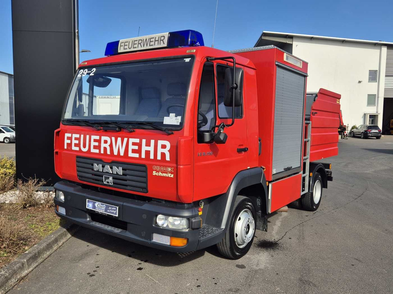 MAN LE 8.150 Schaumlöschfahrzeug Schmitz SLF25/25 - Caminhão: foto 2 MAN LE 8.150 Schaumlöschfahrzeug Schmitz SLF25/25 - Caminhão: foto 2