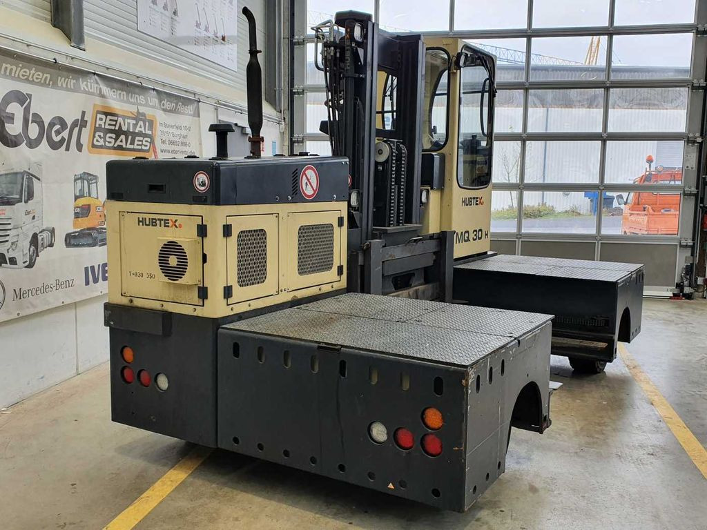 Hubtex MQ 30 H Hybrid / 748h! / Diesel + Elektro  - Empilhador lateral: foto 2 Hubtex MQ 30 H Hybrid / 748h! / Diesel + Elektro  - Empilhador lateral: foto 2