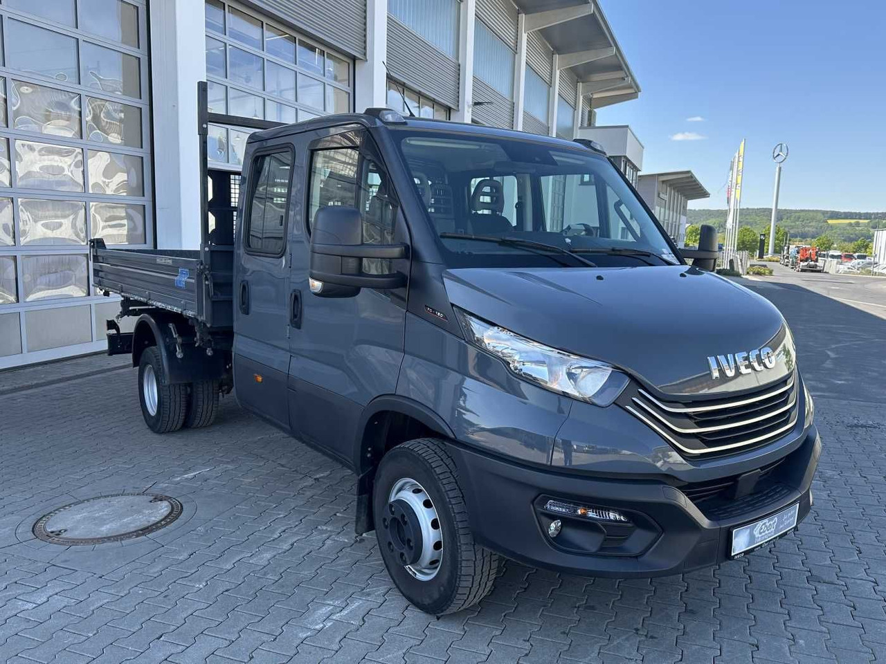 Iveco 70C18H Meiller 3-S.Kipper *R.3750mm*7Sitze*AHK* - Furgão basculante: foto 3 Iveco 70C18H Meiller 3-S.Kipper *R.3750mm*7Sitze*AHK* - Furgão basculante: foto 3