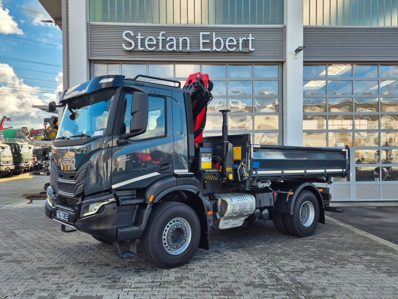Iveco AD200X46/P HR OFF Palfinger PK 12.501 Funk AHK - Caminhão basculante, Caminhão grua: foto 4 Iveco AD200X46/P HR OFF Palfinger PK 12.501 Funk AHK - Caminhão basculante, Caminhão grua: foto 4