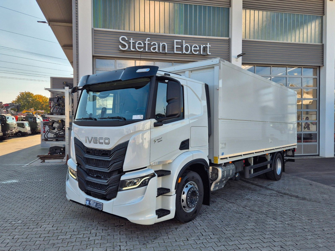 Iveco AT190S40/FP Böse Schwenkwand LBW AHK - Caminhão furgão: foto 1 Iveco AT190S40/FP Böse Schwenkwand LBW AHK - Caminhão furgão: foto 1
