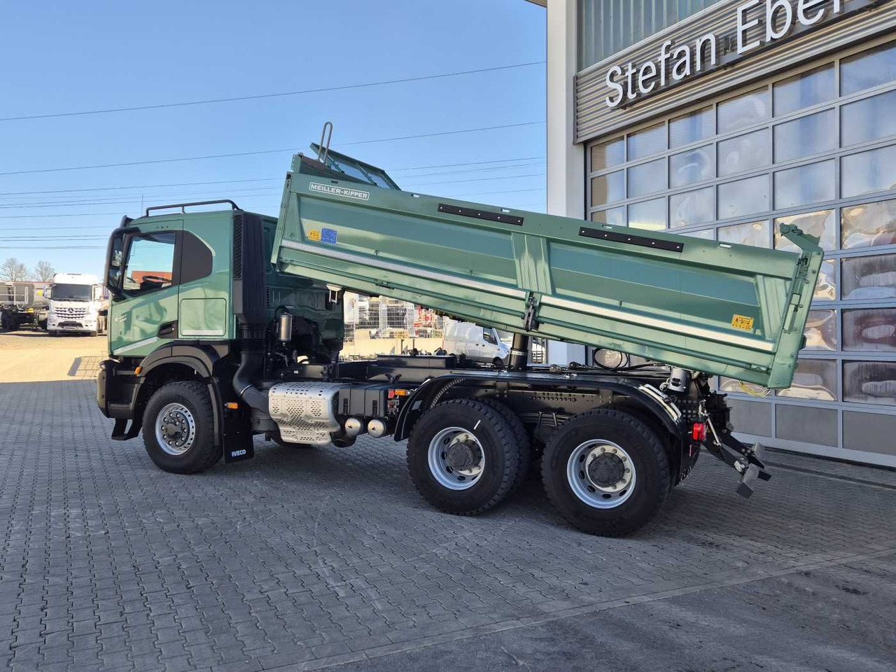 Iveco AT300X48Z HR OFF 6x6 Meiller-Kipper + Bordmatik - Caminhão basculante: foto 3 Iveco AT300X48Z HR OFF 6x6 Meiller-Kipper + Bordmatik - Caminhão basculante: foto 3