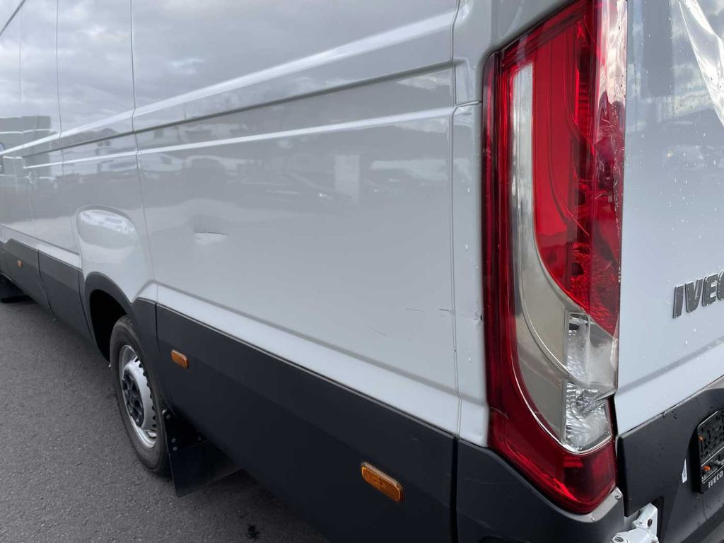 Iveco Daily 35 S 16 A8 V *Klima*Automatik*L4.100mm* - Furgão: foto 5 Iveco Daily 35 S 16 A8 V *Klima*Automatik*L4.100mm* - Furgão: foto 5