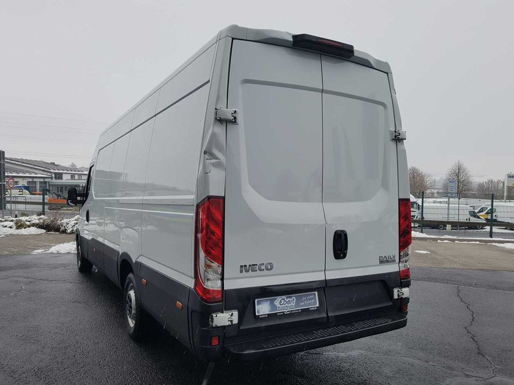 Iveco Daily 35 S16 A8 V *Klima*Automatik*L4.100mm* - Furgão: foto 4 Iveco Daily 35 S16 A8 V *Klima*Automatik*L4.100mm* - Furgão: foto 4