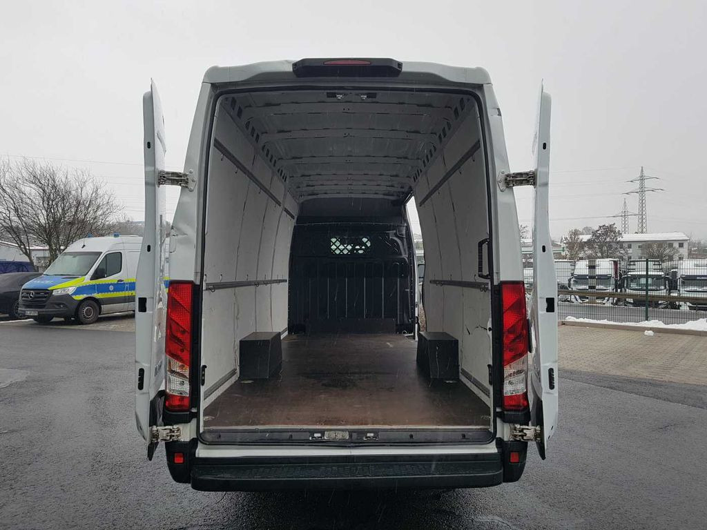 Iveco Daily 35 S16 A8 V *Klima*Automatik*L4.100mm* - Furgão: foto 5 Iveco Daily 35 S16 A8 V *Klima*Automatik*L4.100mm* - Furgão: foto 5