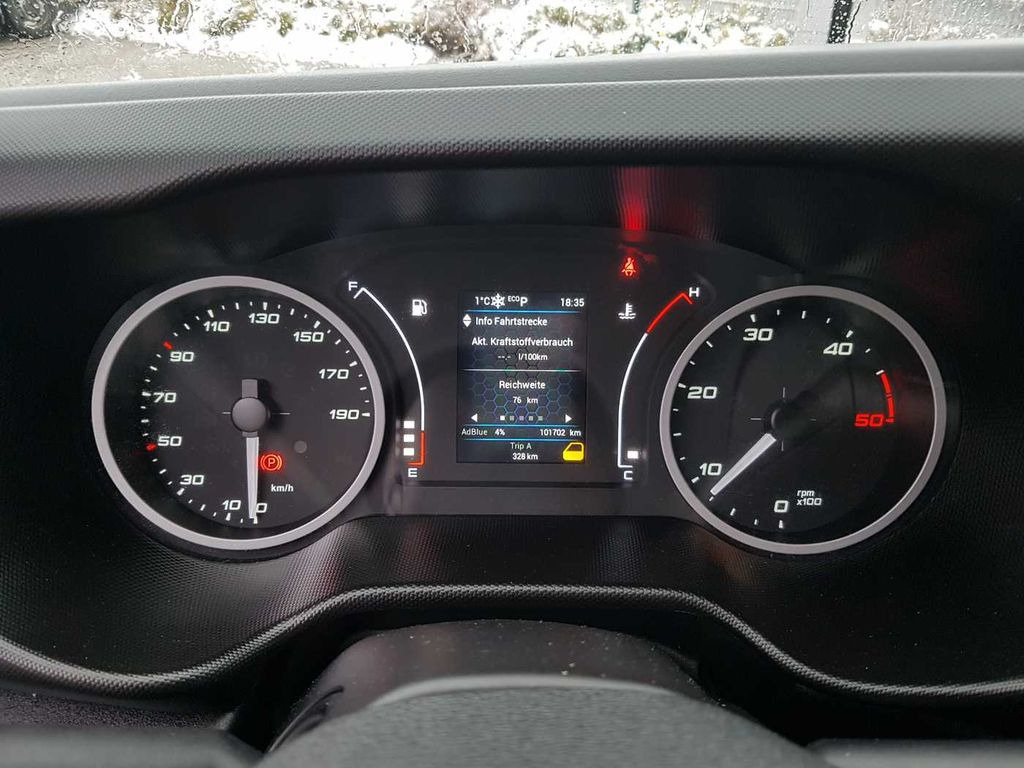 Furgão Iveco Daily 35 S16 A8 V *Klima*Automatik*L4.100mm* Iveco Daily 35 S16 A8 V *Klima*Automatik*L4.100mm*: foto 11 Furgão Iveco Daily 35 S16 A8 V *Klima*Automatik*L4.100mm* Iveco Daily 35 S16 A8 V *Klima*Automatik*L4.100mm*: foto 11