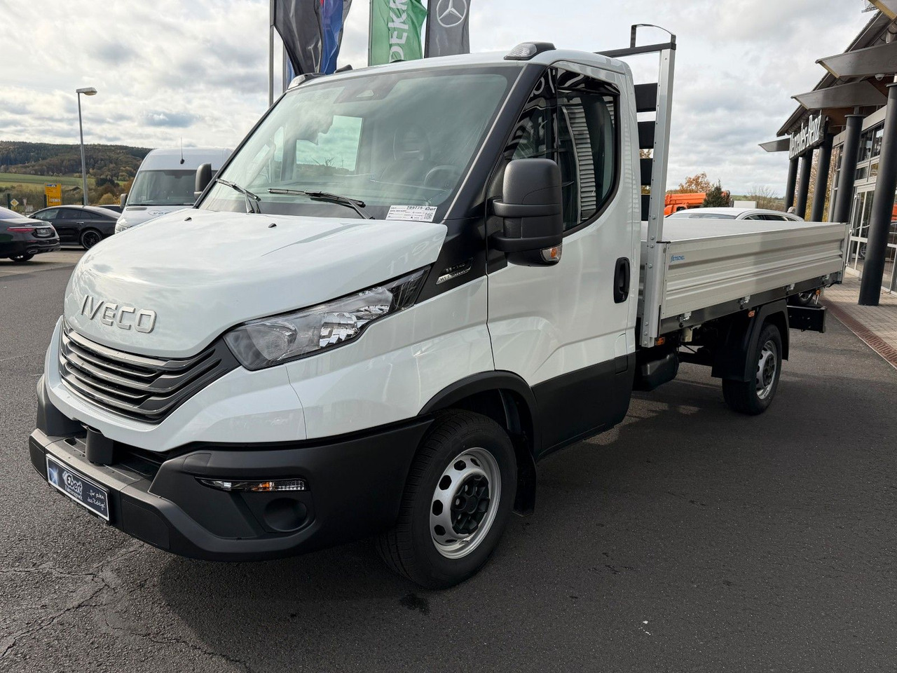 Iveco Daily 35S14 A8*R3.450mm*Automatik*Kamera*2Sitze* - Furgão basculante: foto 3 Iveco Daily 35S14 A8*R3.450mm*Automatik*Kamera*2Sitze* - Furgão basculante: foto 3