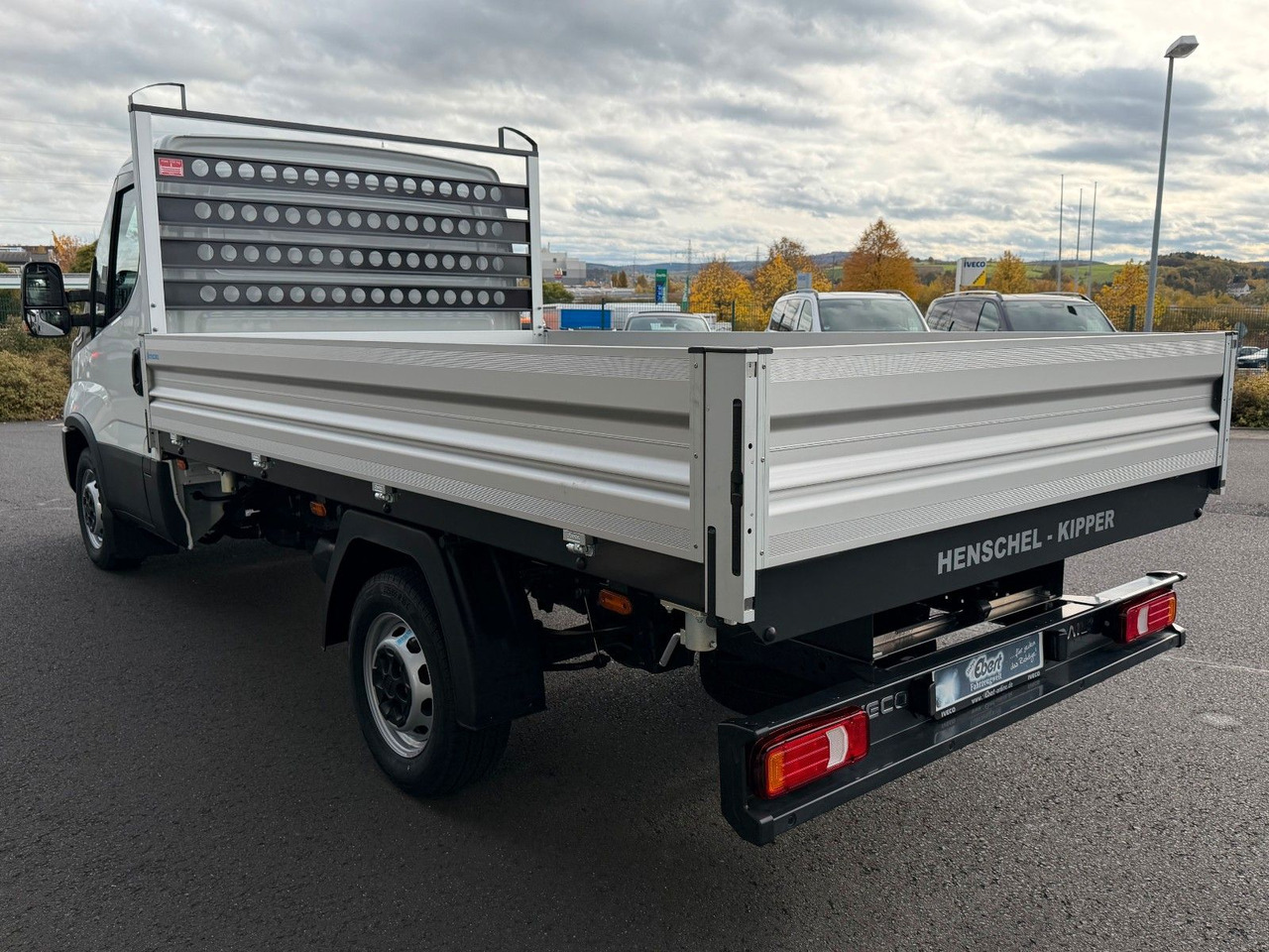 Iveco Daily 35S14 A8*R3.450mm*Automatik*Kamera*2Sitze* - Furgão basculante: foto 4 Iveco Daily 35S14 A8*R3.450mm*Automatik*Kamera*2Sitze* - Furgão basculante: foto 4