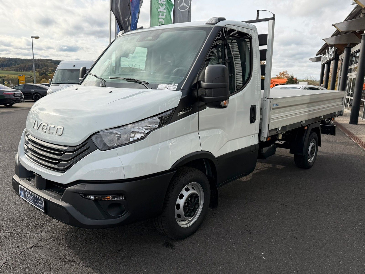 Iveco Daily 35S14 A8*R3.450mm*Automatik*Kamera*2Sitze* - Furgão basculante: foto 3 Iveco Daily 35S14 A8*R3.450mm*Automatik*Kamera*2Sitze* - Furgão basculante: foto 3