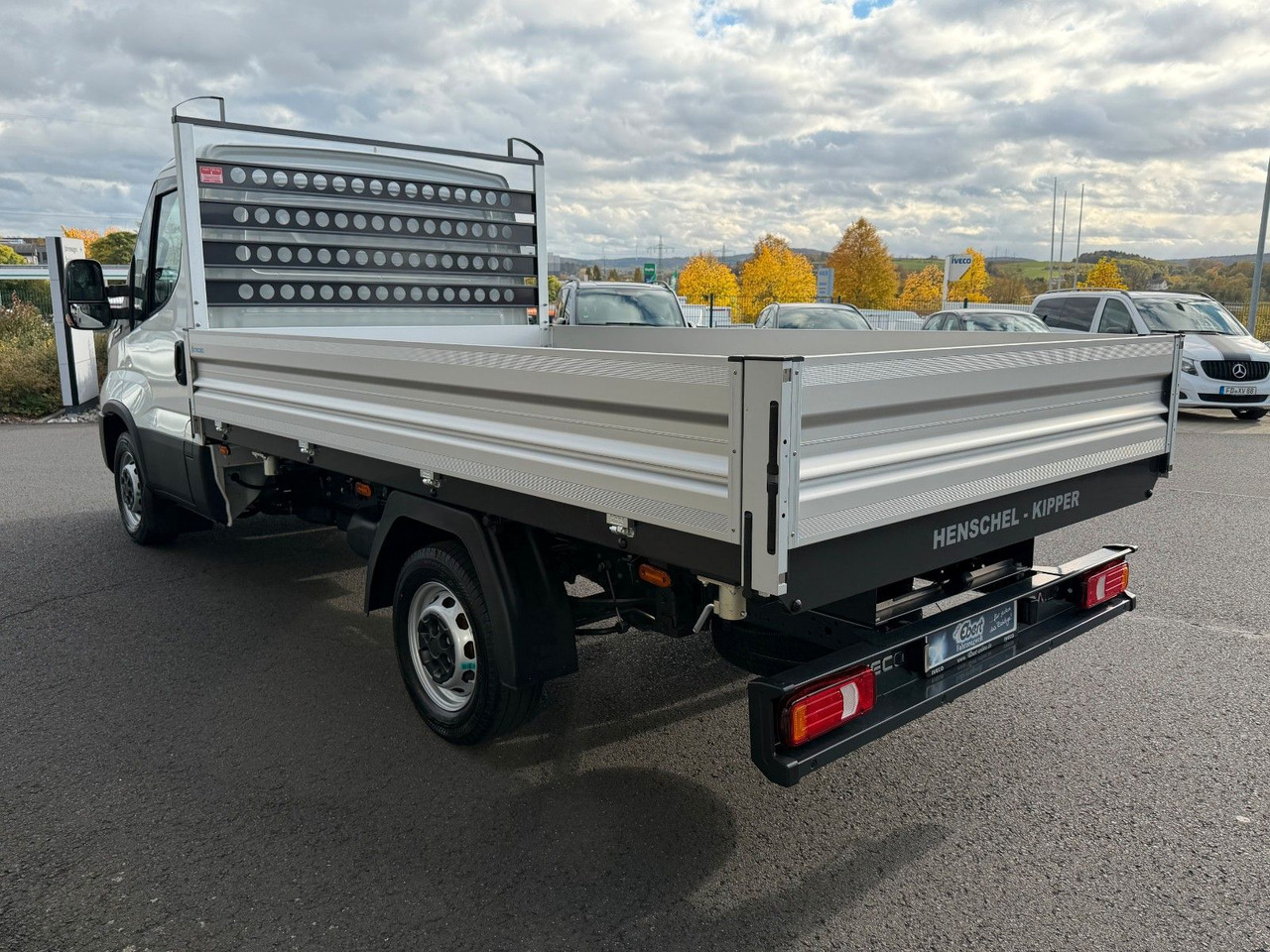 Iveco Daily 35S14 A8*R3.450mm*Automatik*Kamera*3Sitze* - Furgão basculante: foto 4 Iveco Daily 35S14 A8*R3.450mm*Automatik*Kamera*3Sitze* - Furgão basculante: foto 4