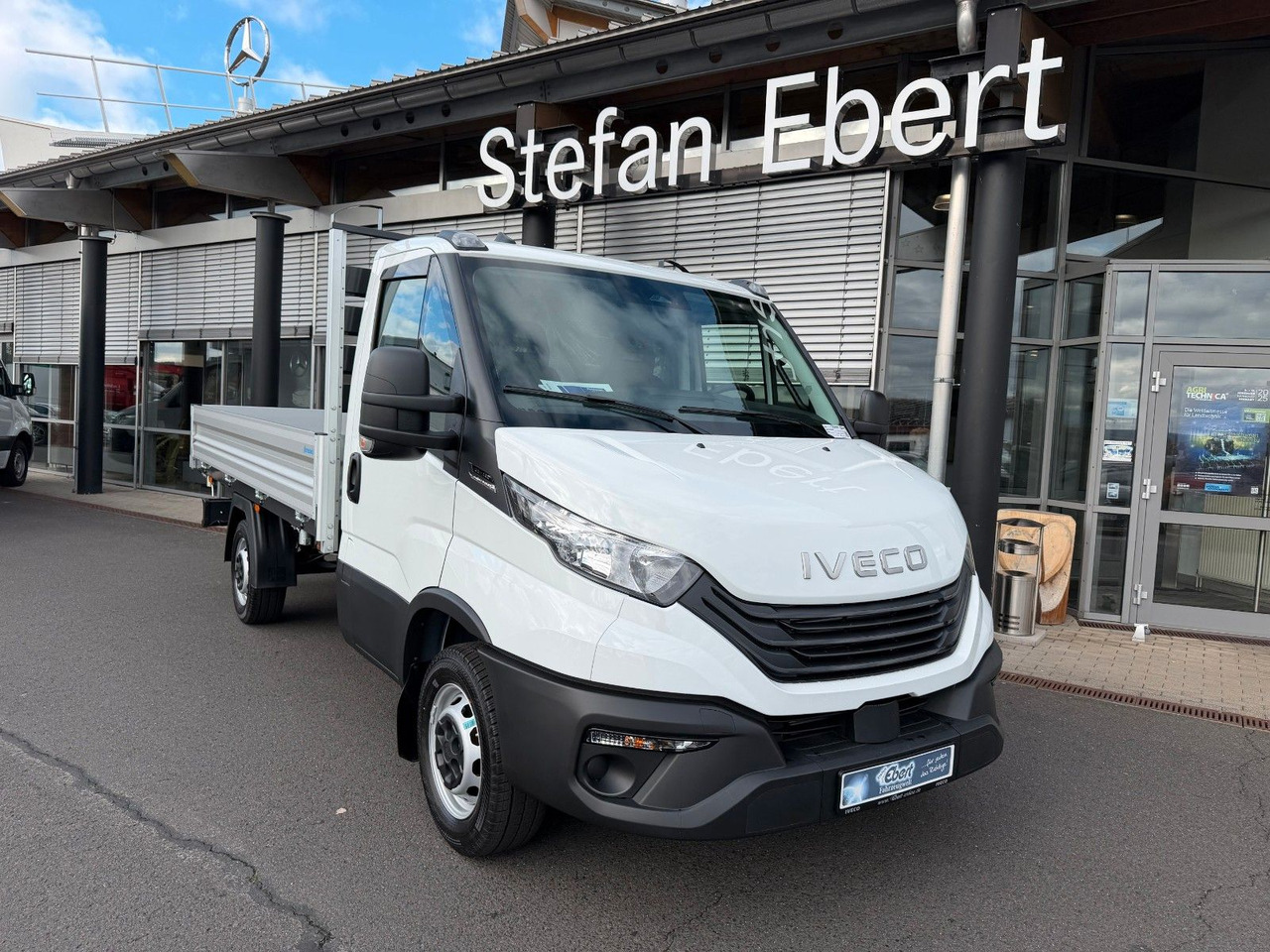 Iveco Daily 35S14 A8*R3.450mm*Automatik*Kamera*3Sitze* - Furgão basculante: foto 1 Iveco Daily 35S14 A8*R3.450mm*Automatik*Kamera*3Sitze* - Furgão basculante: foto 1