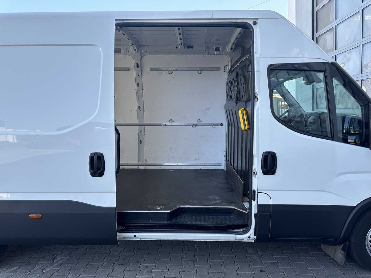 Iveco Daily 35S16 A8 *Klima*Radstand4.100mm* - Furgão: foto 5 Iveco Daily 35S16 A8 *Klima*Radstand4.100mm* - Furgão: foto 5
