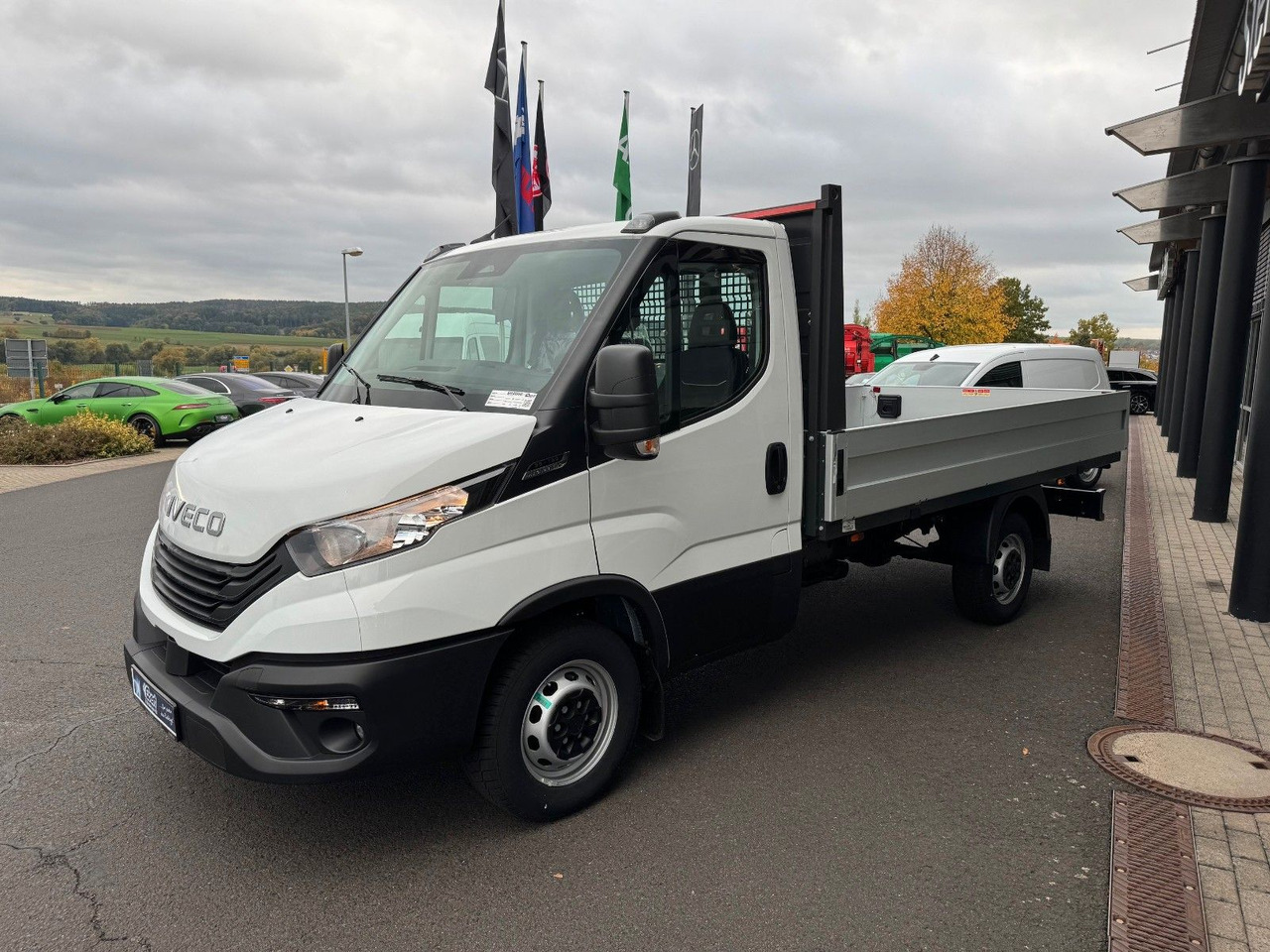 Iveco Daily 35S16 A8 *R3.450mm*Automatik*AHK*Kamera* - Furgão caixa aberta: foto 3 Iveco Daily 35S16 A8 *R3.450mm*Automatik*AHK*Kamera* - Furgão caixa aberta: foto 3