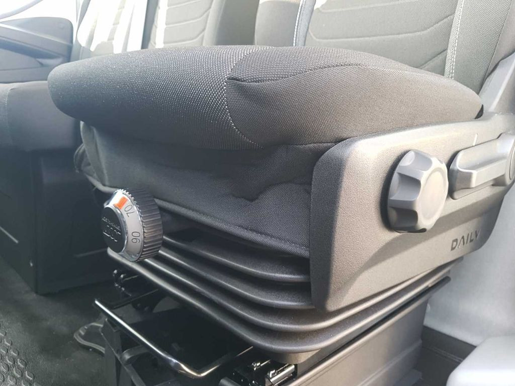 Furgão de toldo Iveco Daily 50C16 H 3.0 A8D Pritsche Plane 2x: foto 11