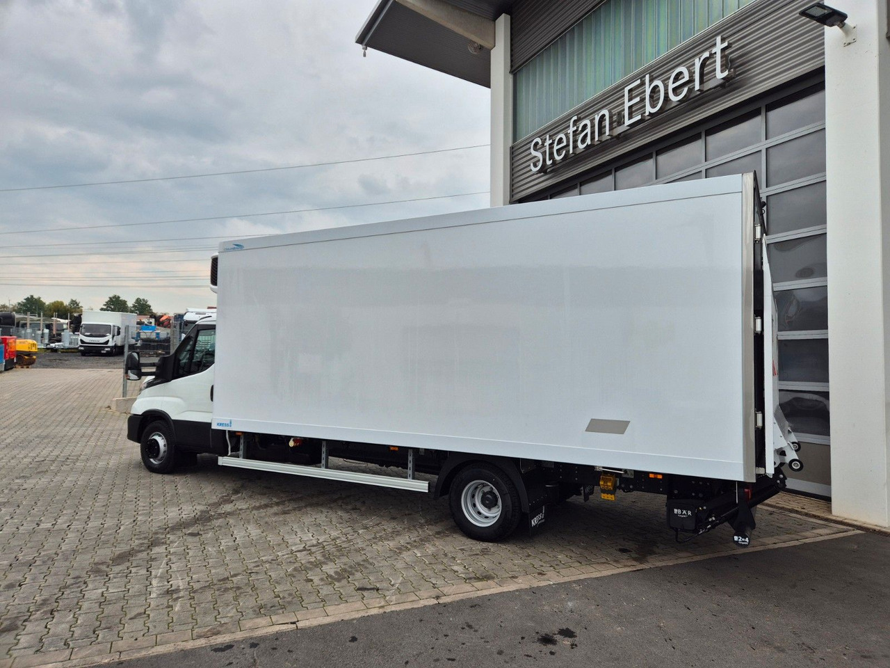 Iveco Daily 70C18 A8 3.0L *R5.100mm*LBW*Luft*Automatik - Carrinha frigorífica: foto 4 Iveco Daily 70C18 A8 3.0L *R5.100mm*LBW*Luft*Automatik - Carrinha frigorífica: foto 4