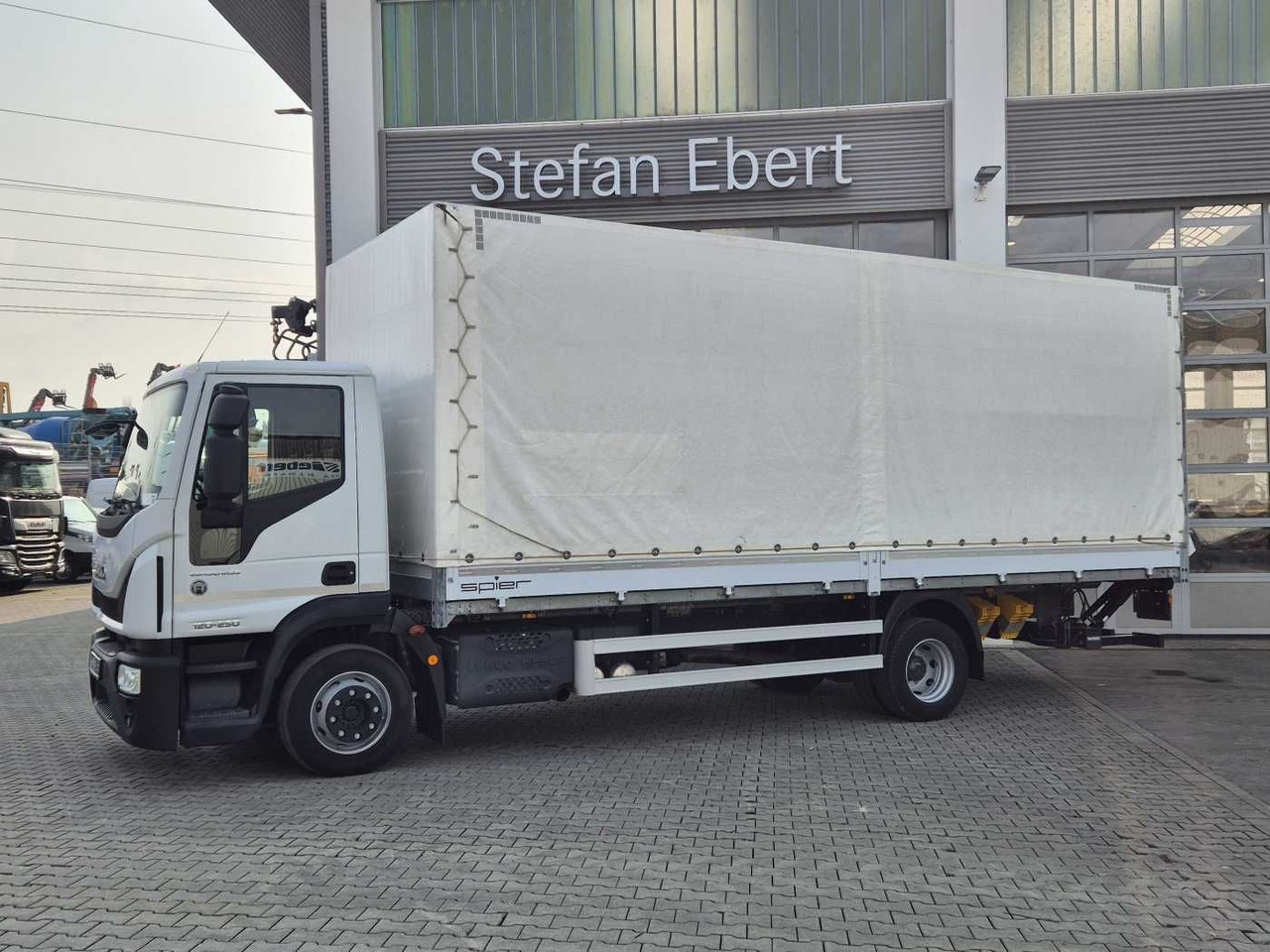 Iveco Eurocargo ML120E25 LBW 1.500kg Klima 3 Sitze - Caminhão com lona: foto 4 Iveco Eurocargo ML120E25 LBW 1.500kg Klima 3 Sitze - Caminhão com lona: foto 4