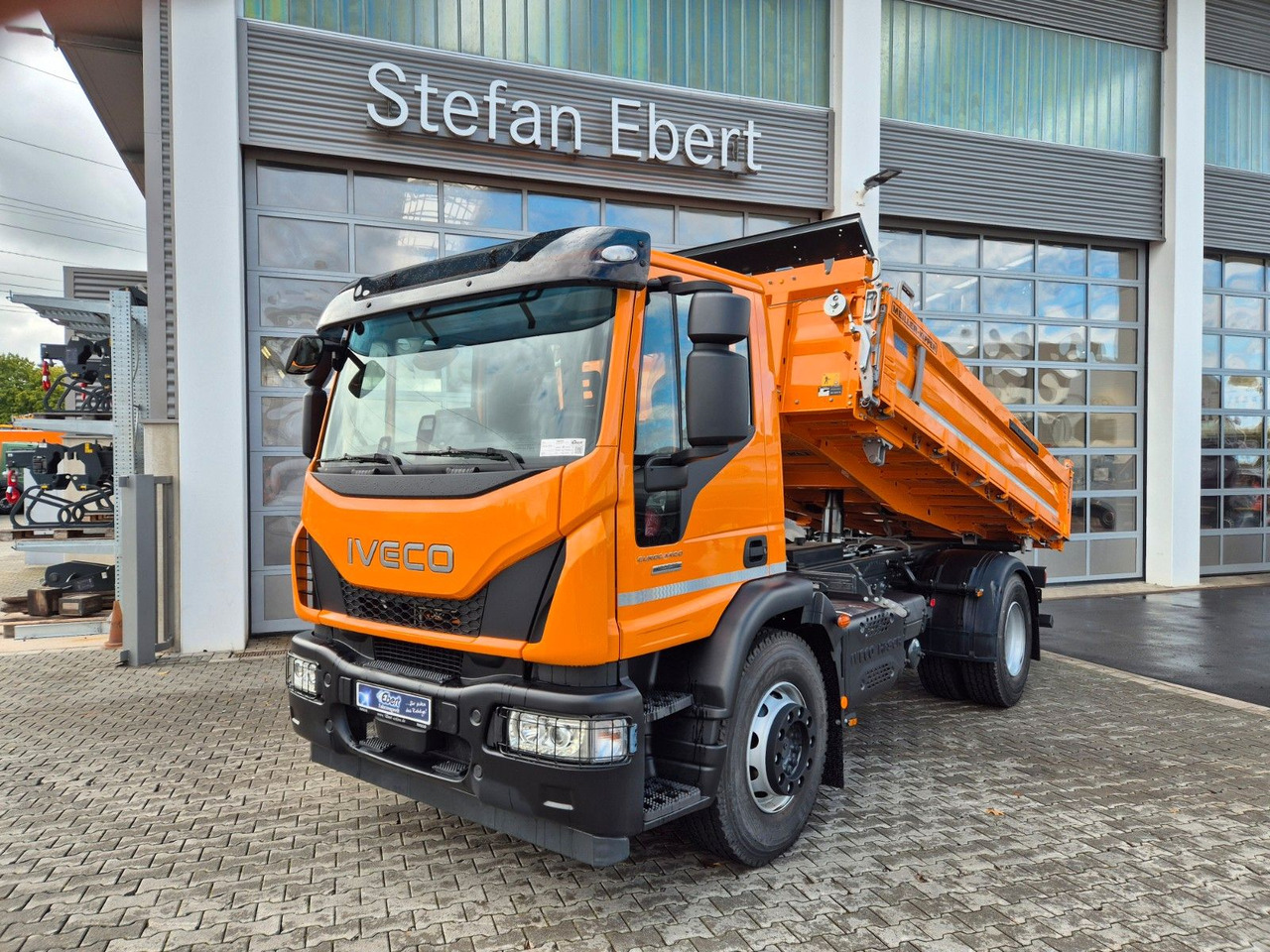Iveco Eurocargo ML180E32K 4x2 Meiller AHK - Caminhão basculante: foto 4 Iveco Eurocargo ML180E32K 4x2 Meiller AHK - Caminhão basculante: foto 4