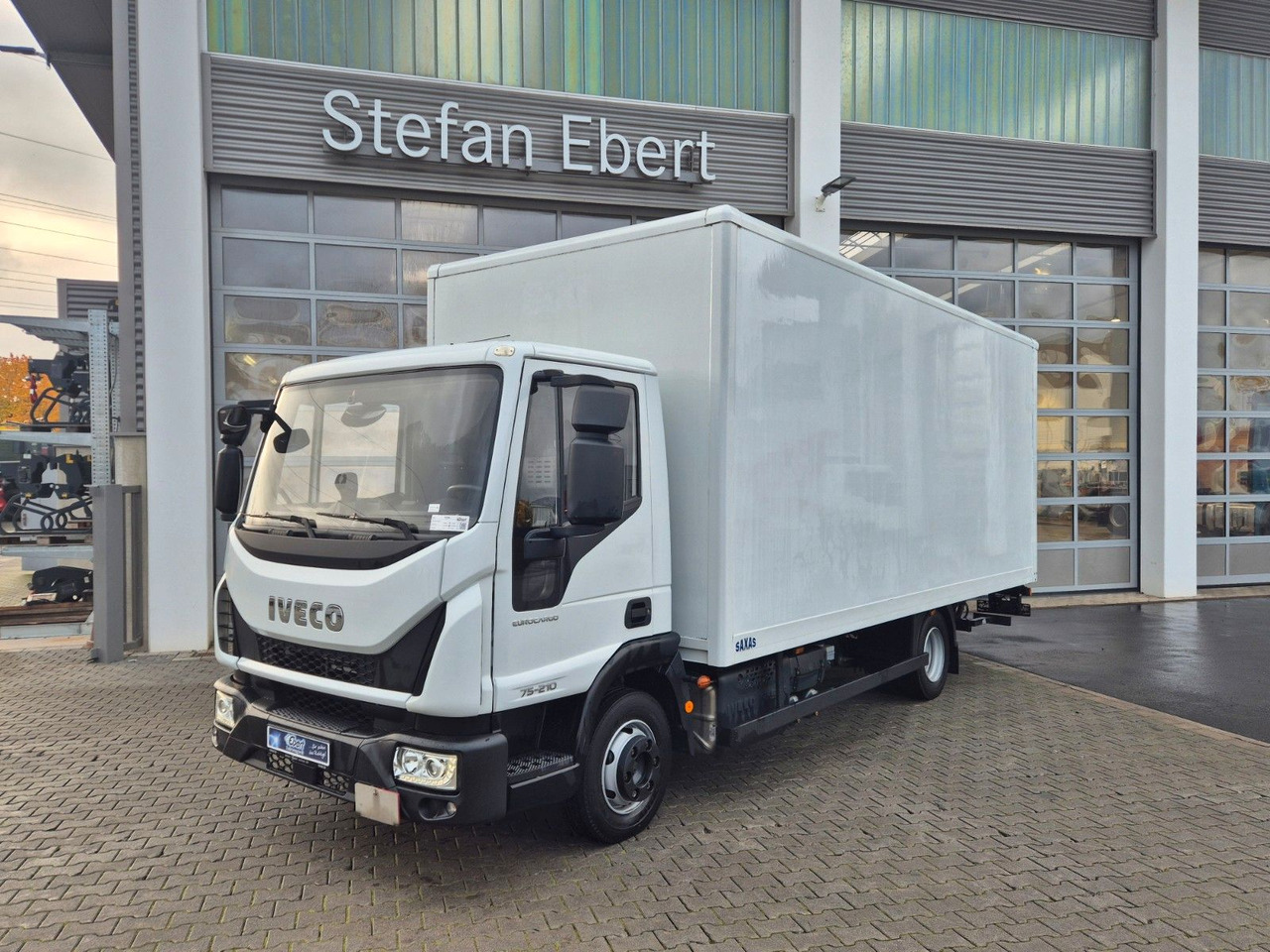 Iveco Eurocargo ML75E21 LBW Klima 3 Sitze - Carrinha de contentor: foto 1 Iveco Eurocargo ML75E21 LBW Klima 3 Sitze - Carrinha de contentor: foto 1