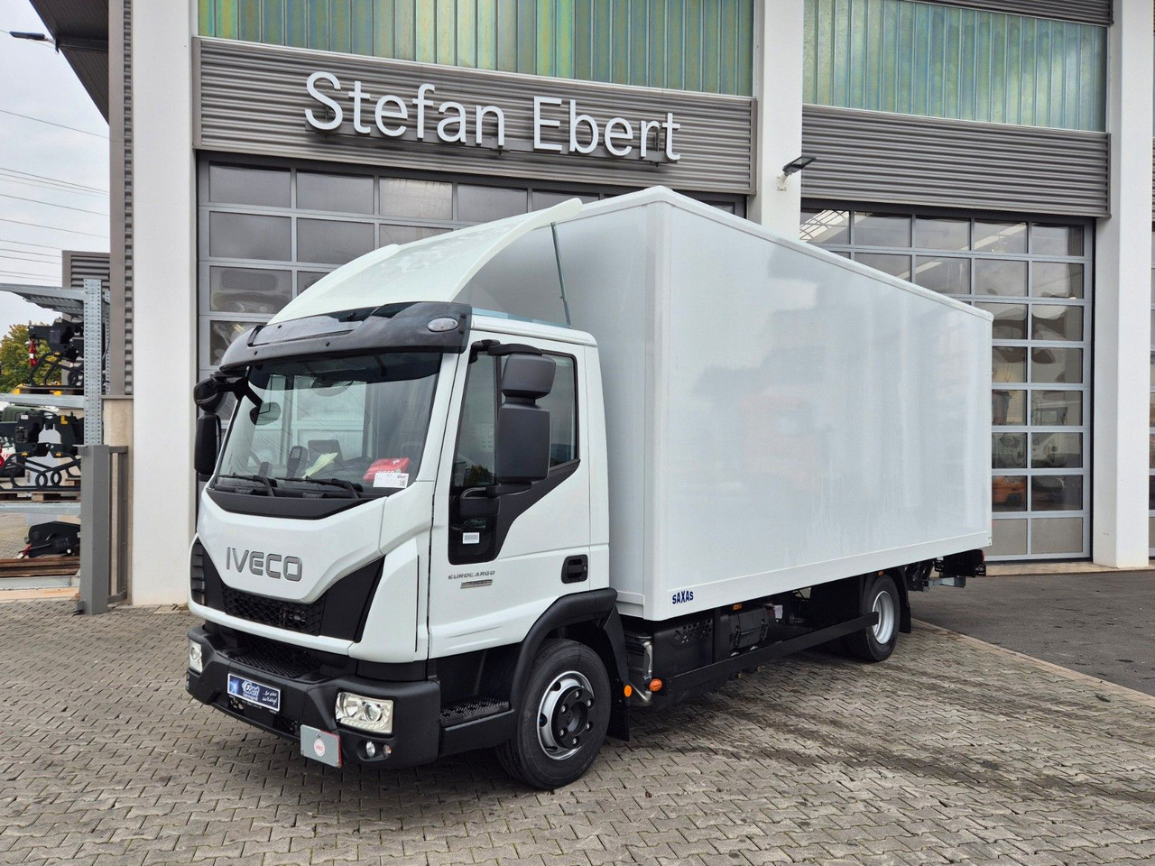 Iveco Eurocargo ML75E21/P LBW Spoiler 3 Sitze Klima - Carrinha de contentor: foto 1 Iveco Eurocargo ML75E21/P LBW Spoiler 3 Sitze Klima - Carrinha de contentor: foto 1