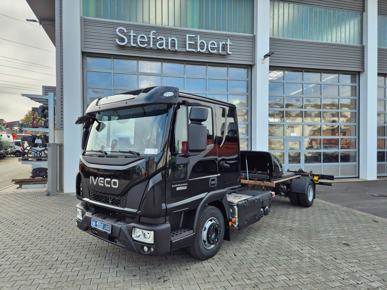 Iveco Eurocargo ML80E22/P 2x AHK Klima Standh. Bett - Caminhão chassi: foto 2 Iveco Eurocargo ML80E22/P 2x AHK Klima Standh. Bett - Caminhão chassi: foto 2