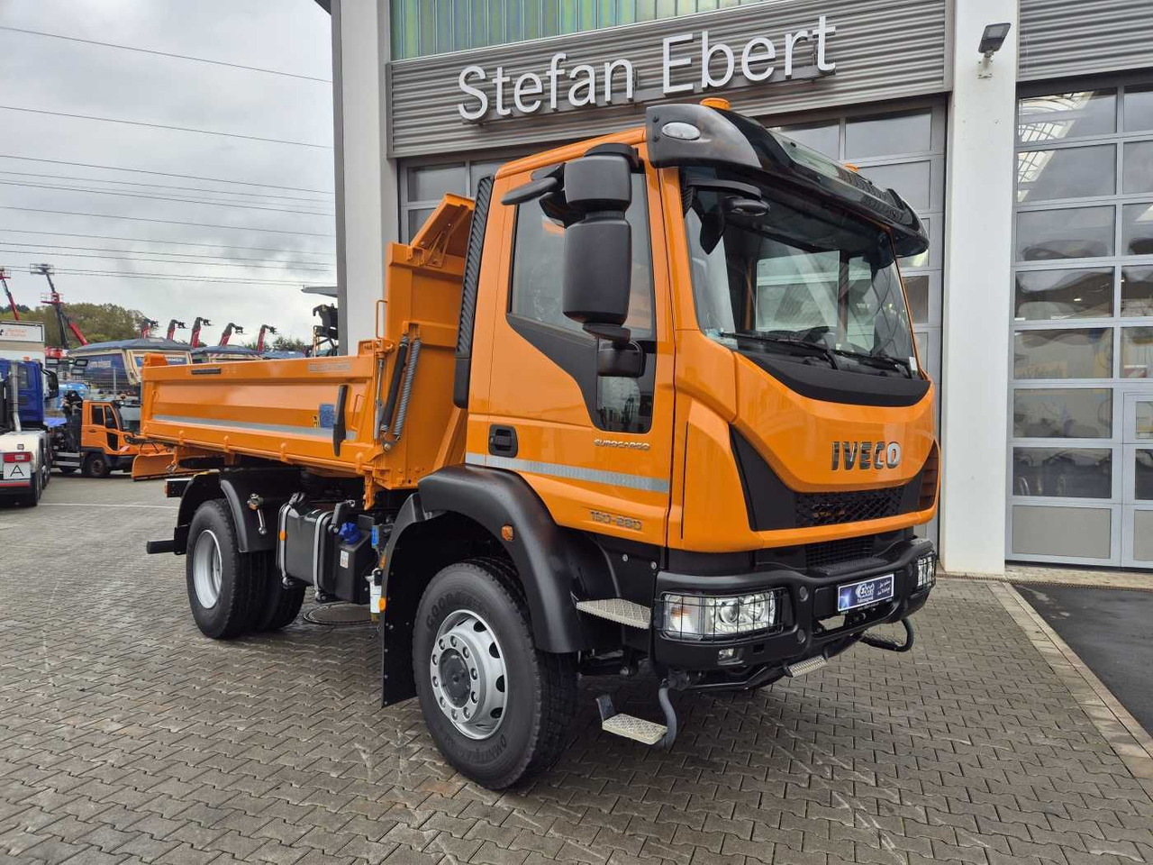 Iveco ML150E28W 4x4 Meiller Dreiseitenkipper 2xAHK - Caminhão basculante: foto 3 Iveco ML150E28W 4x4 Meiller Dreiseitenkipper 2xAHK - Caminhão basculante: foto 3
