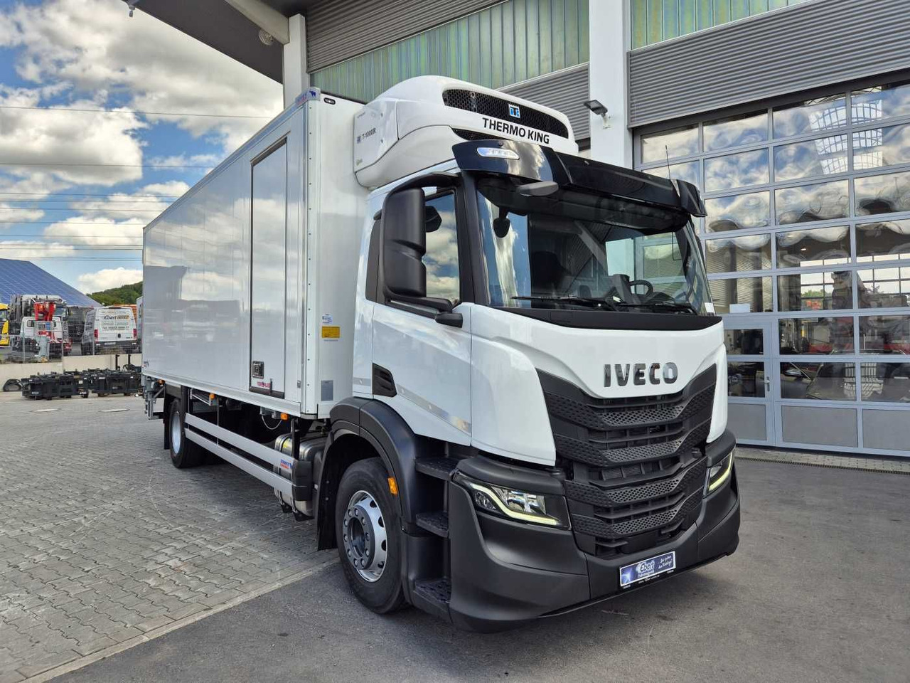 Iveco S-Way AD190S40/FP ThermoKing T-1000R LBW Tür AHK - Caminhão frigorífico: foto 2 Iveco S-Way AD190S40/FP ThermoKing T-1000R LBW Tür AHK - Caminhão frigorífico: foto 2