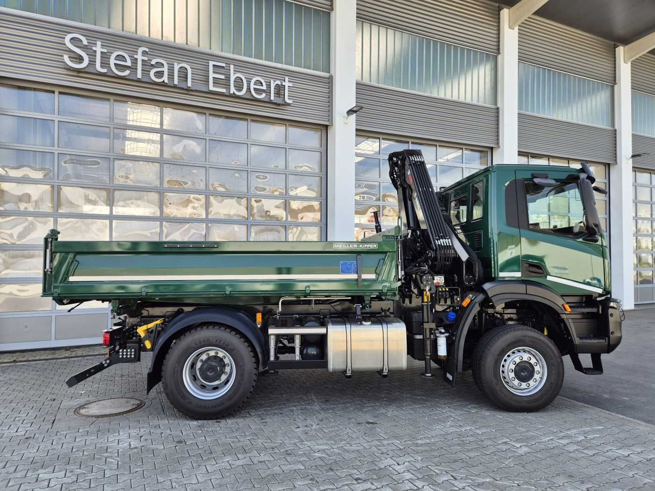 Iveco T-Way AD190T36W/P 4x4 HIAB X-HIDUO 118E-3 Funk - Caminhão basculante, Caminhão grua: foto 5 Iveco T-Way AD190T36W/P 4x4 HIAB X-HIDUO 118E-3 Funk - Caminhão basculante, Caminhão grua: foto 5
