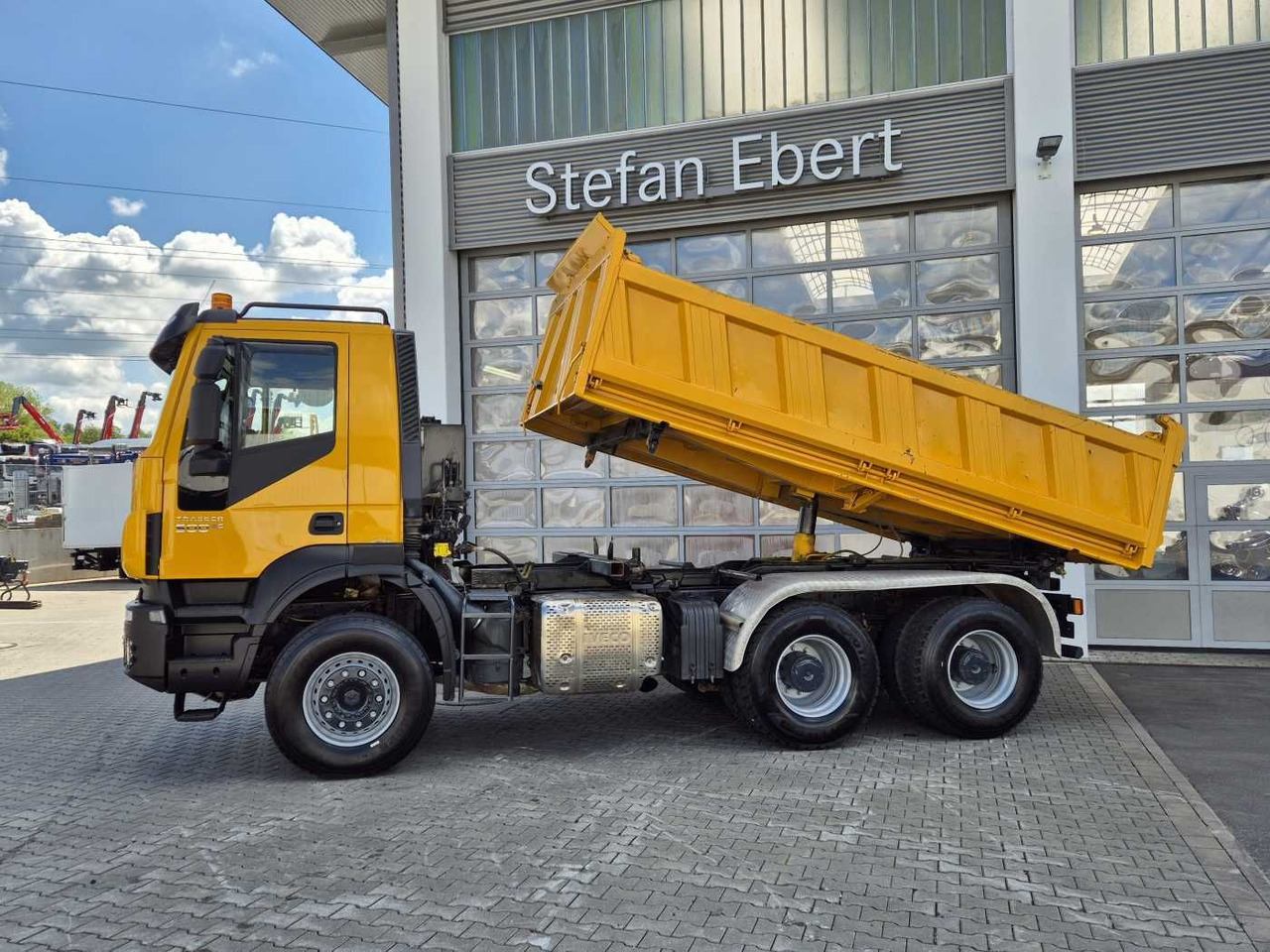 Iveco Trakker AD380T50 6x4 Kipper/SZM Wechselsystem - Caminhão basculante: foto 4 Iveco Trakker AD380T50 6x4 Kipper/SZM Wechselsystem - Caminhão basculante: foto 4