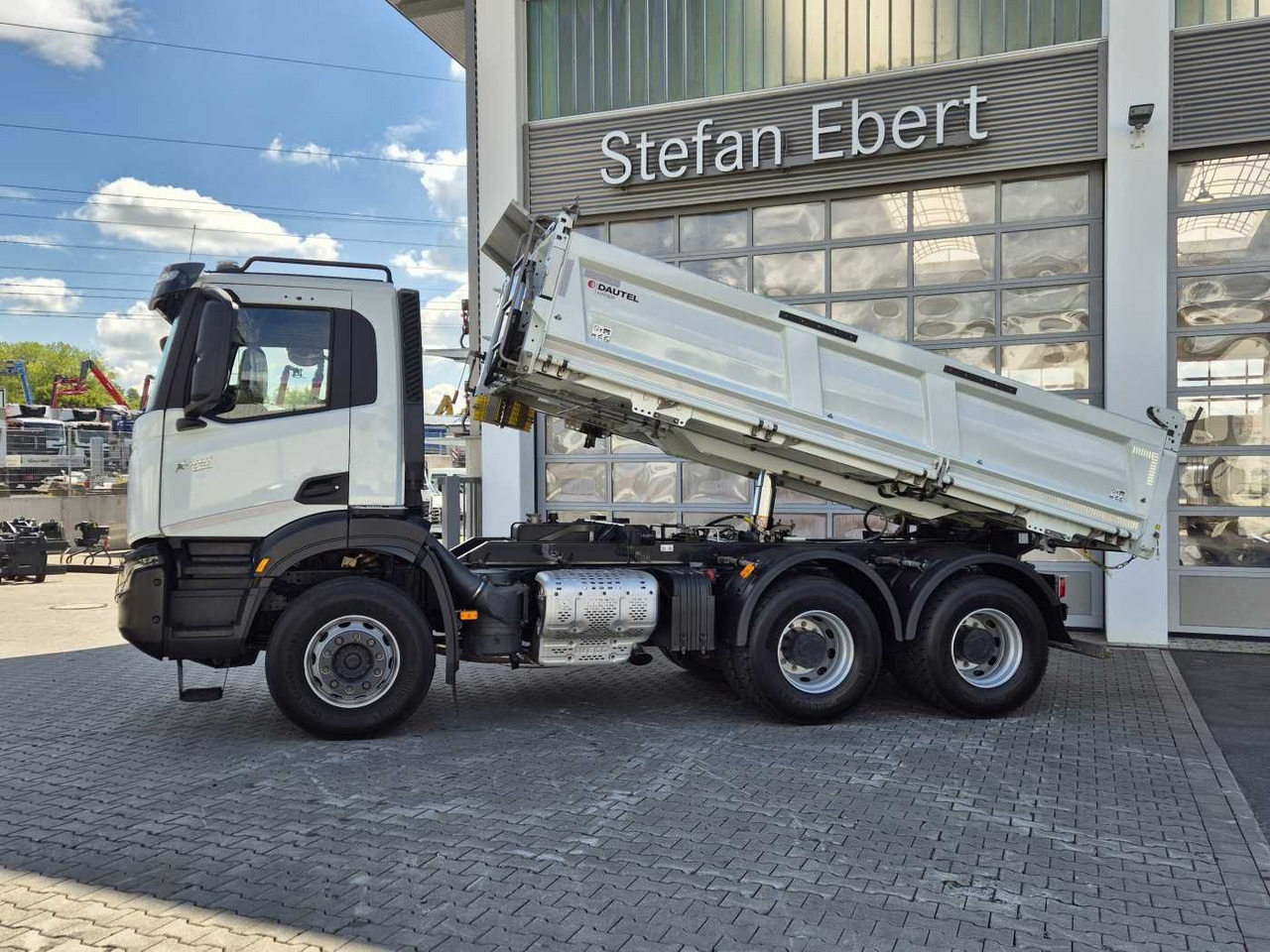 Iveco X-Way AD300X48Z HR 6x4 Intarder Bordmatic Kamera - Caminhão basculante: foto 4 Iveco X-Way AD300X48Z HR 6x4 Intarder Bordmatic Kamera - Caminhão basculante: foto 4