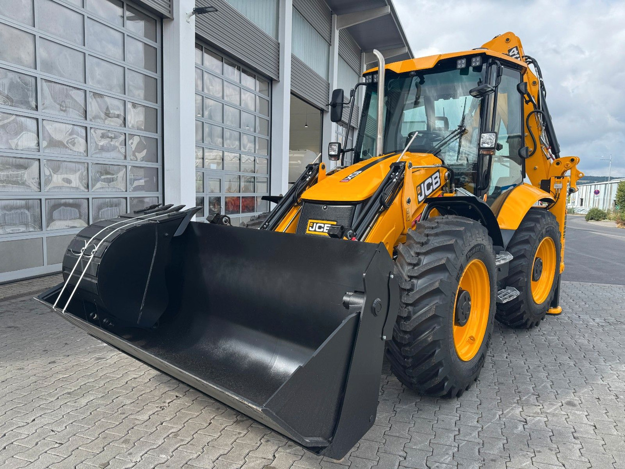 JCB 4CX Pro / Klappschaufel / Dual Drive / Neu - Retroescavadeira: foto 4 JCB 4CX Pro / Klappschaufel / Dual Drive / Neu - Retroescavadeira: foto 4
