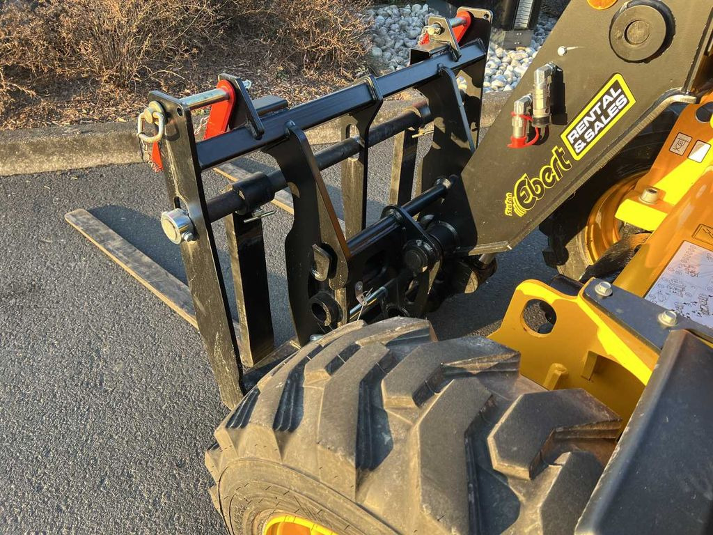 Empilhador telescópico JCB 514-40 / nur 108h / 2023 / Eigengewicht: 2.700kg: foto 8