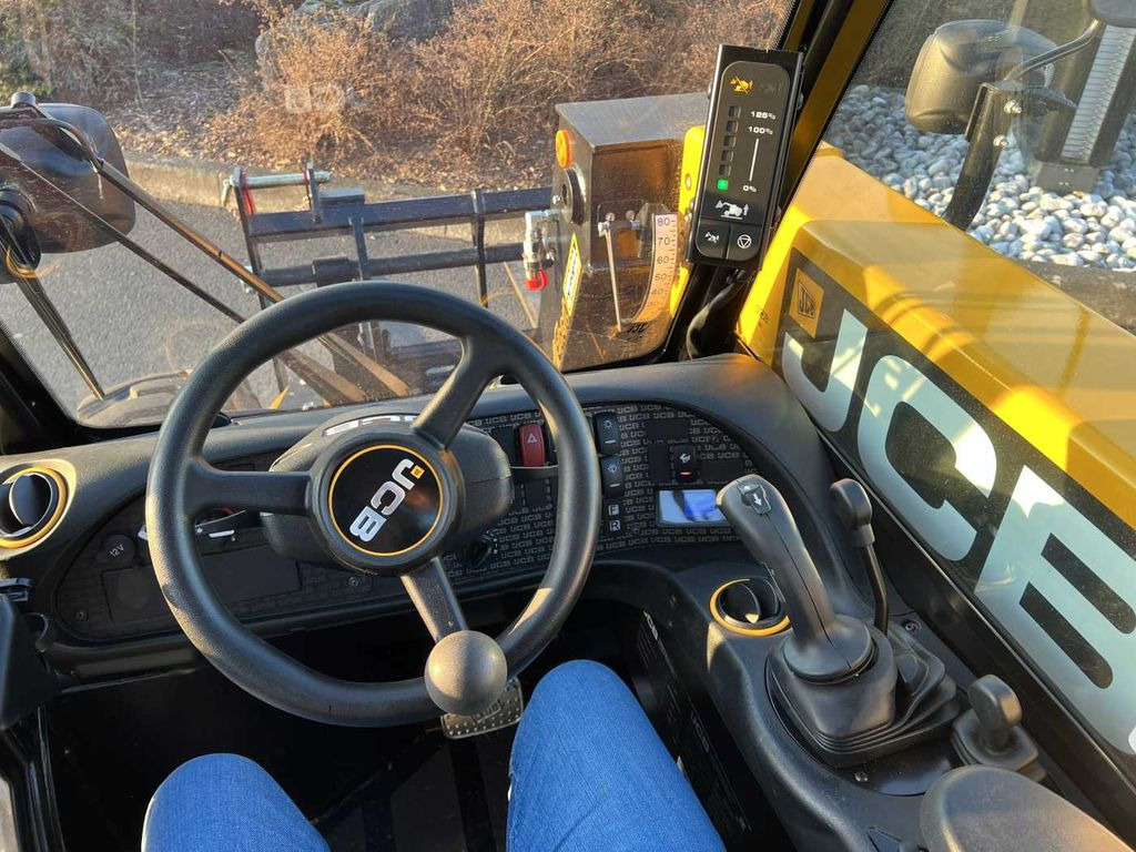 Empilhador telescópico JCB 514-40 / nur 108h / 2023 / Eigengewicht: 2.700kg: foto 10