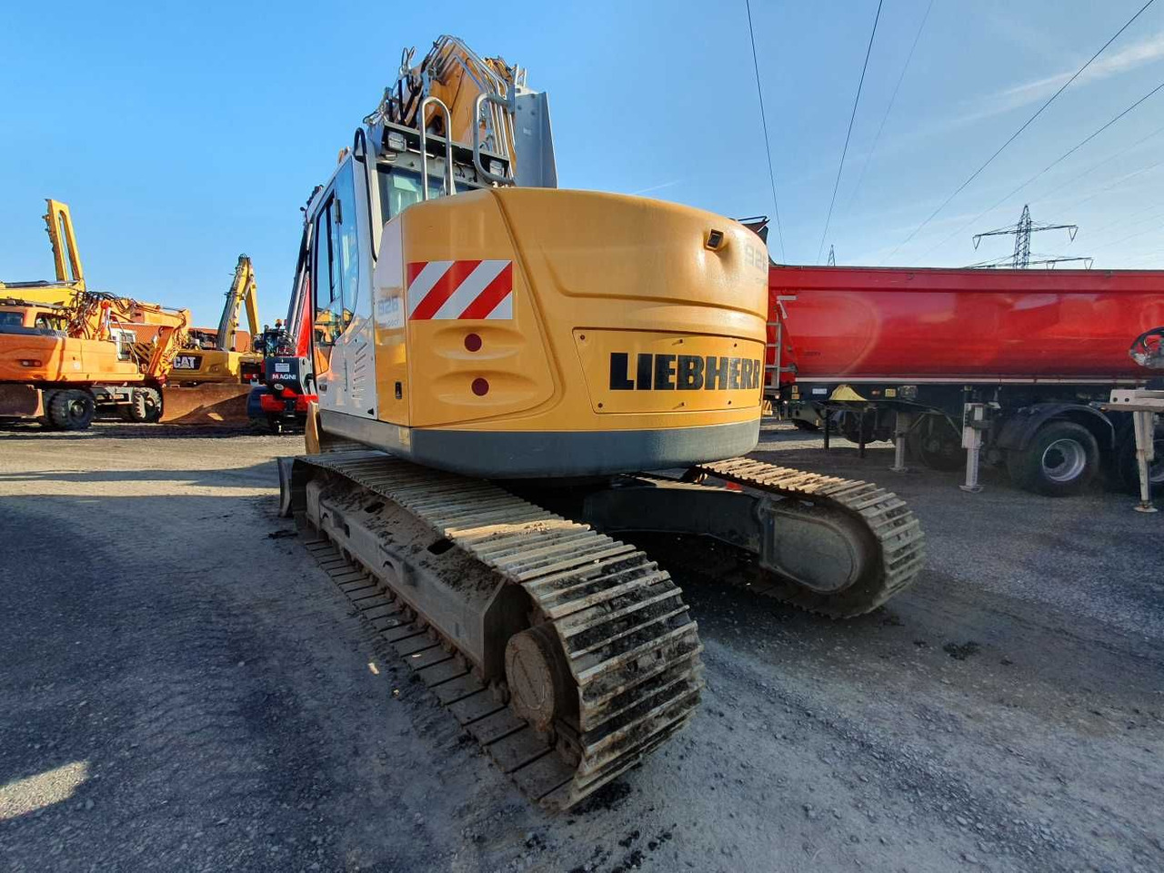 Liebherr R926 K LC / nur 2.690h! / SW48 LIKUFIX - Escavadora de rastos: foto 2 Liebherr R926 K LC / nur 2.690h! / SW48 LIKUFIX - Escavadora de rastos: foto 2