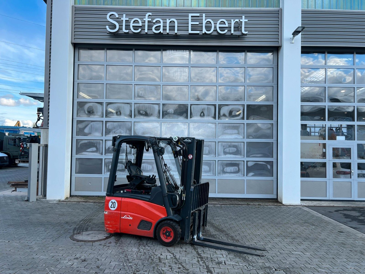 Linde E14 - 01 / Triplex: 4.10m! / SS / nur 986h! - Empilhadeira elétrica: foto 1 Linde E14 - 01 / Triplex: 4.10m! / SS / nur 986h! - Empilhadeira elétrica: foto 1