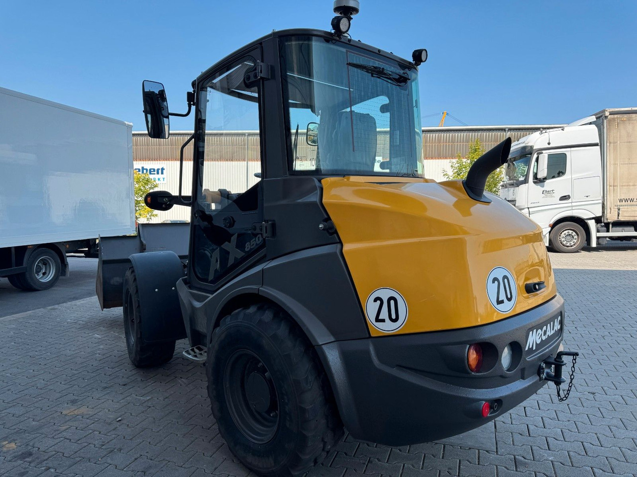 MECALAC AX850 / nur 671h / 11.2022 / Gabel / Schaufel - Carregadeira de rodas: foto 5 MECALAC AX850 / nur 671h / 11.2022 / Gabel / Schaufel - Carregadeira de rodas: foto 5