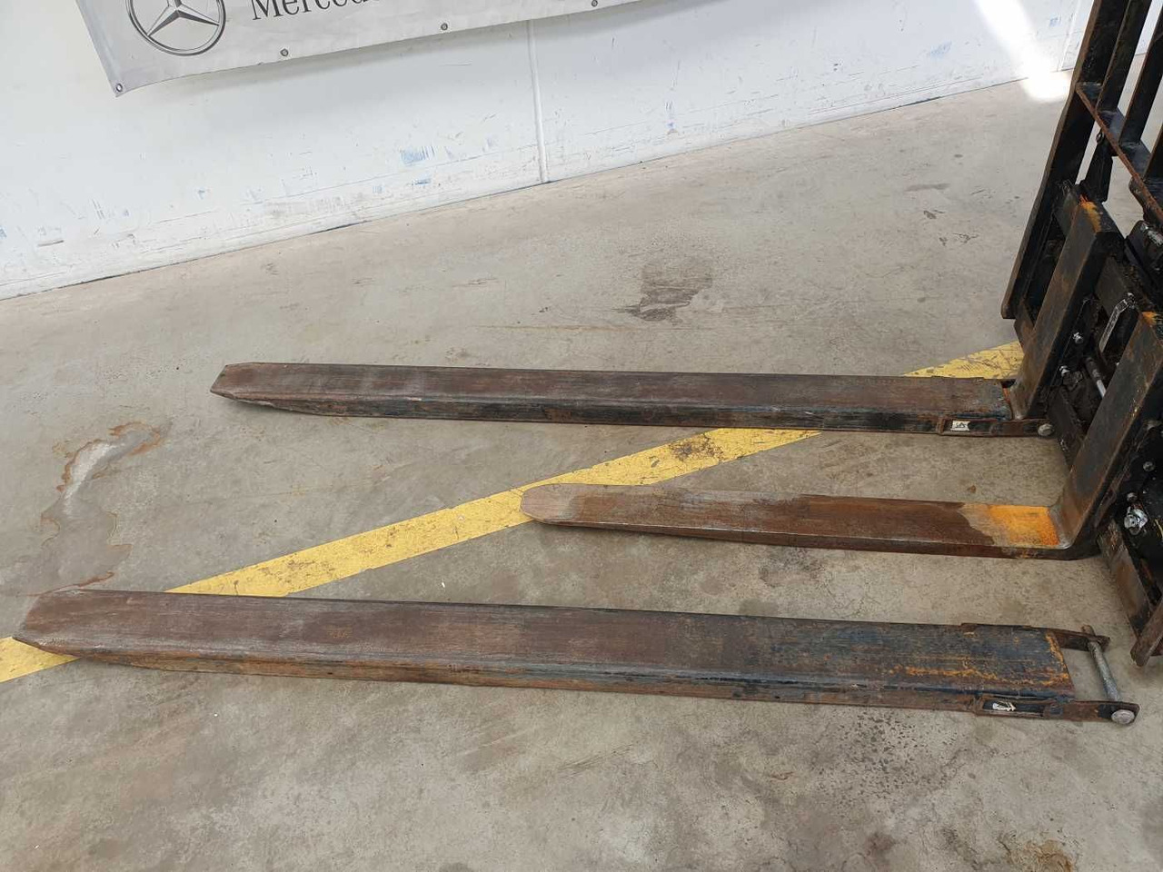 Empilhadeira a gás Manitou MI 25 G / Triplex: 4.70m / nur 1.976h! / SS: foto 10