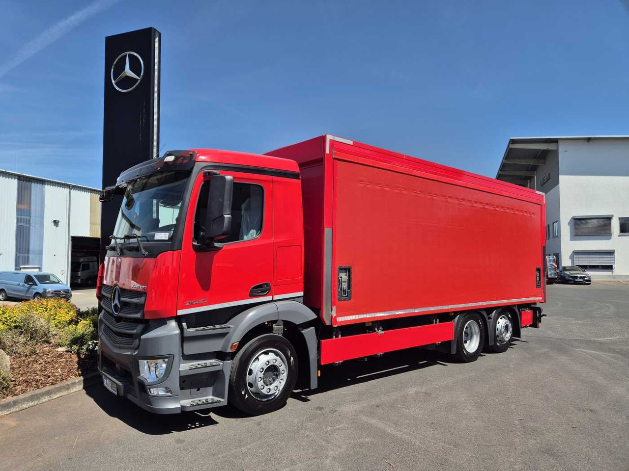 Mercedes-Benz Antos 2540 LnR 6x2 LBW Schiebeplanen AHK - Caminhão transporte de bebidas: foto 2 Mercedes-Benz Antos 2540 LnR 6x2 LBW Schiebeplanen AHK - Caminhão transporte de bebidas: foto 2