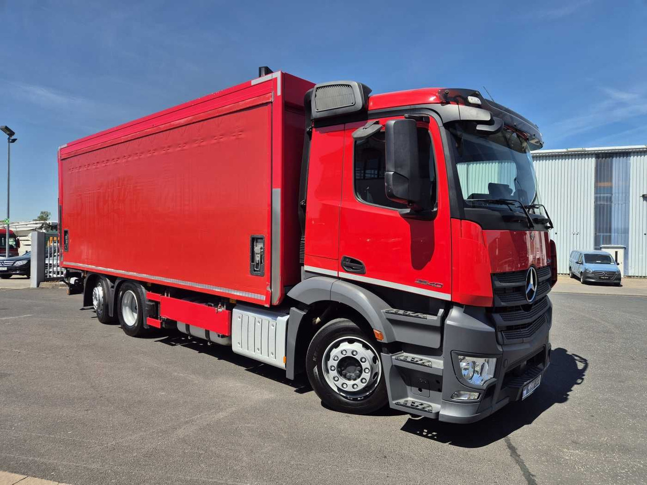 Mercedes-Benz Antos 2540 LnR 6x2 LBW Schiebeplanen AHK - Caminhão transporte de bebidas: foto 3 Mercedes-Benz Antos 2540 LnR 6x2 LBW Schiebeplanen AHK - Caminhão transporte de bebidas: foto 3