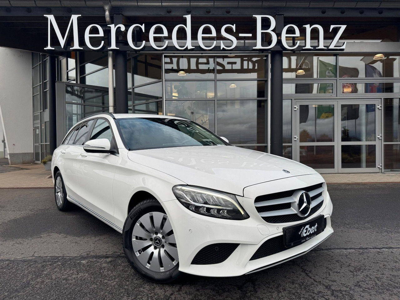 Mercedes-Benz C 180d T LED+RKamera+SHZ+DAB - Carro perua: foto 1 Mercedes-Benz C 180d T LED+RKamera+SHZ+DAB - Carro perua: foto 1
