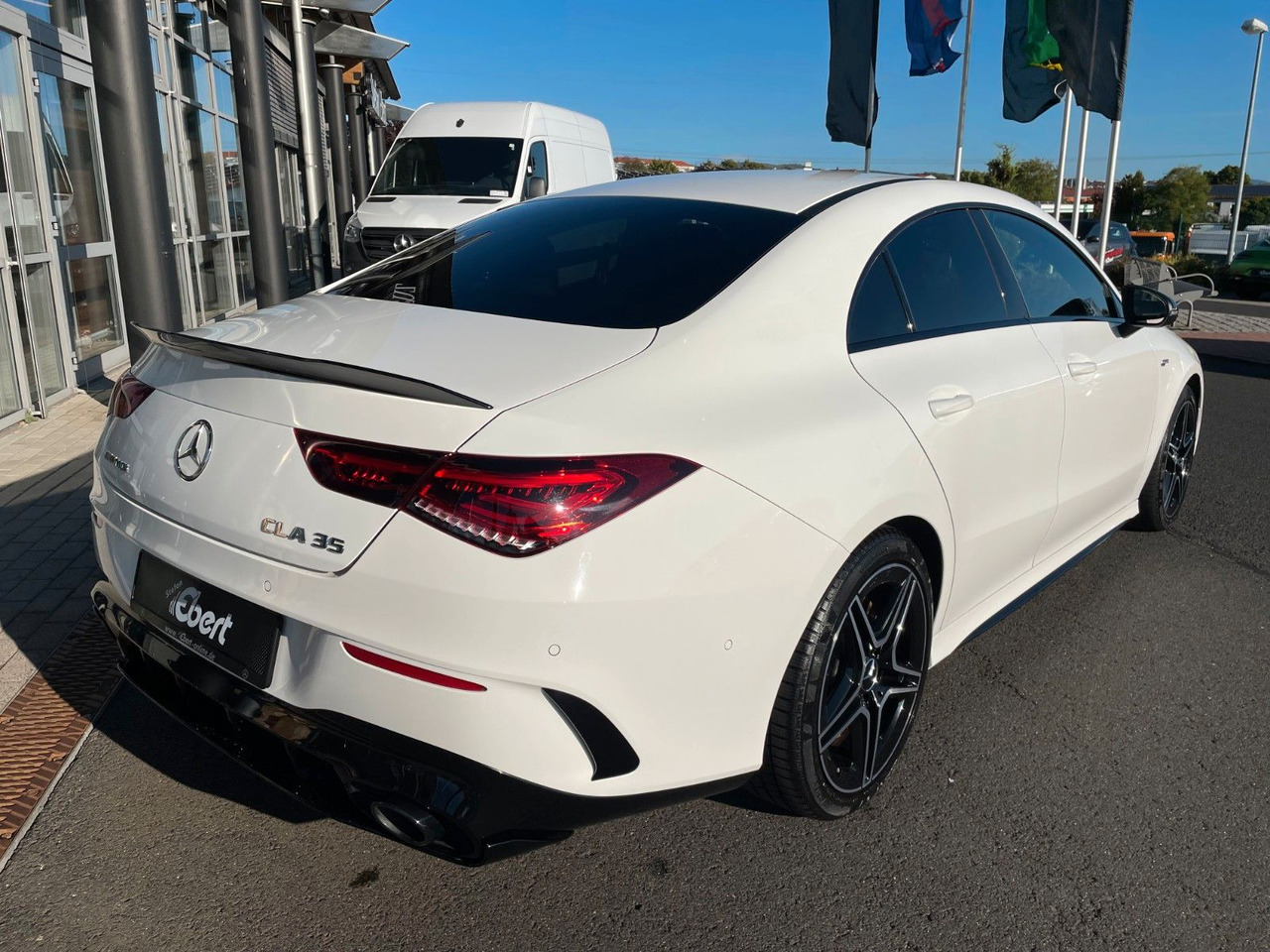 Mercedes-Benz CLA 35 AMG Aero+TotW+R-Kamera+Ambiente - Coupé: foto 4 Mercedes-Benz CLA 35 AMG Aero+TotW+R-Kamera+Ambiente - Coupé: foto 4
