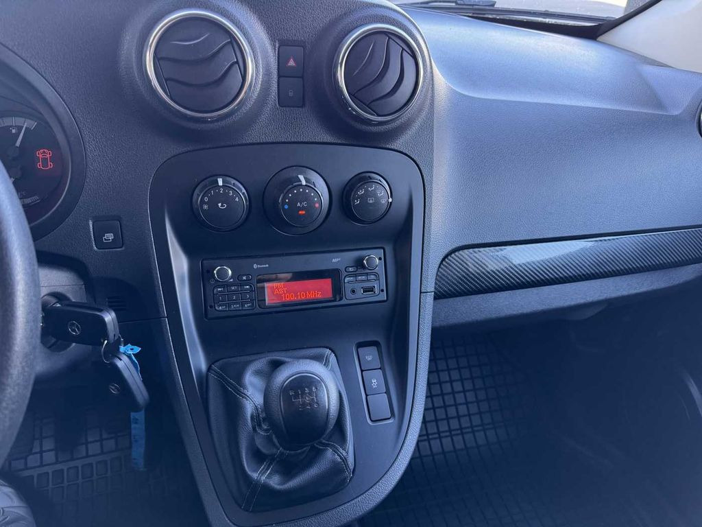 Locação de Mercedes-Benz Citan 109 CDI Klima  Mercedes-Benz Citan 109 CDI Klima: foto 9