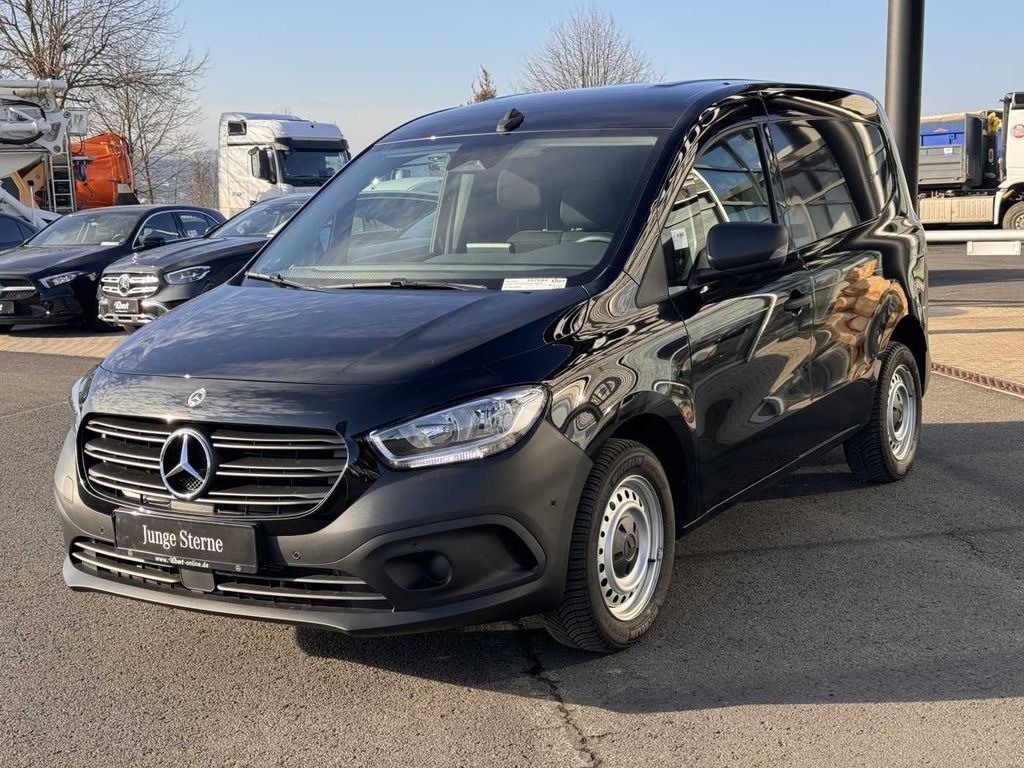 Mercedes-Benz Citan 110 CDI Klima MBUX Kamera 3 Sitze Mercedes-Benz Citan 110 CDI Klima MBUX Kamera 3 Sitze - Furgão compacto: foto 3 Mercedes-Benz Citan 110 CDI Klima MBUX Kamera 3 Sitze Mercedes-Benz Citan 110 CDI Klima MBUX Kamera 3 Sitze - Furgão compacto: foto 3